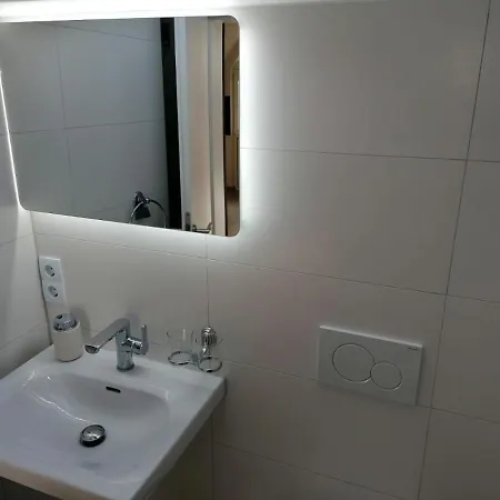 Design 2 -