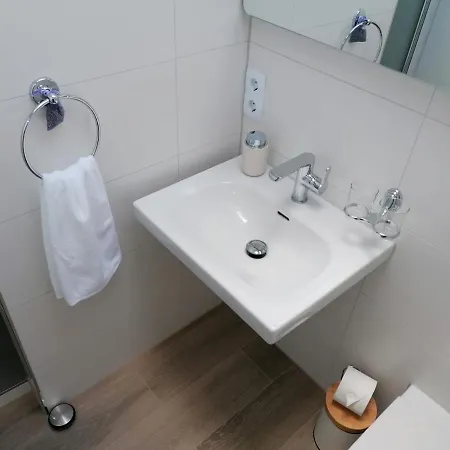 Design 2 - Apartment Altenstadt (Hessen)