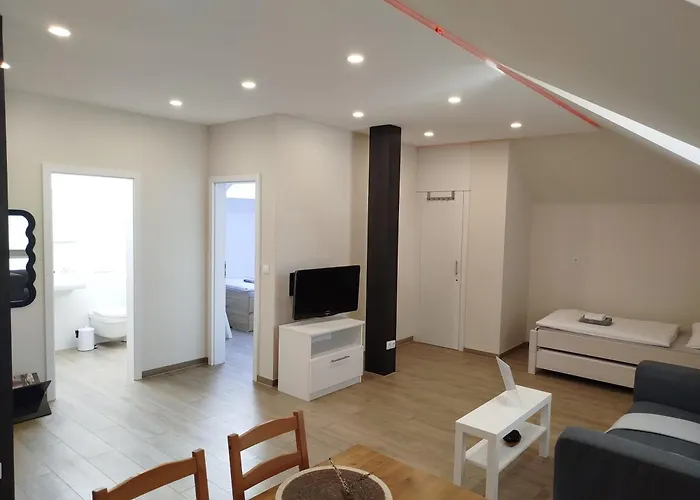 Design 2 - * Altenstadt (Hessen)